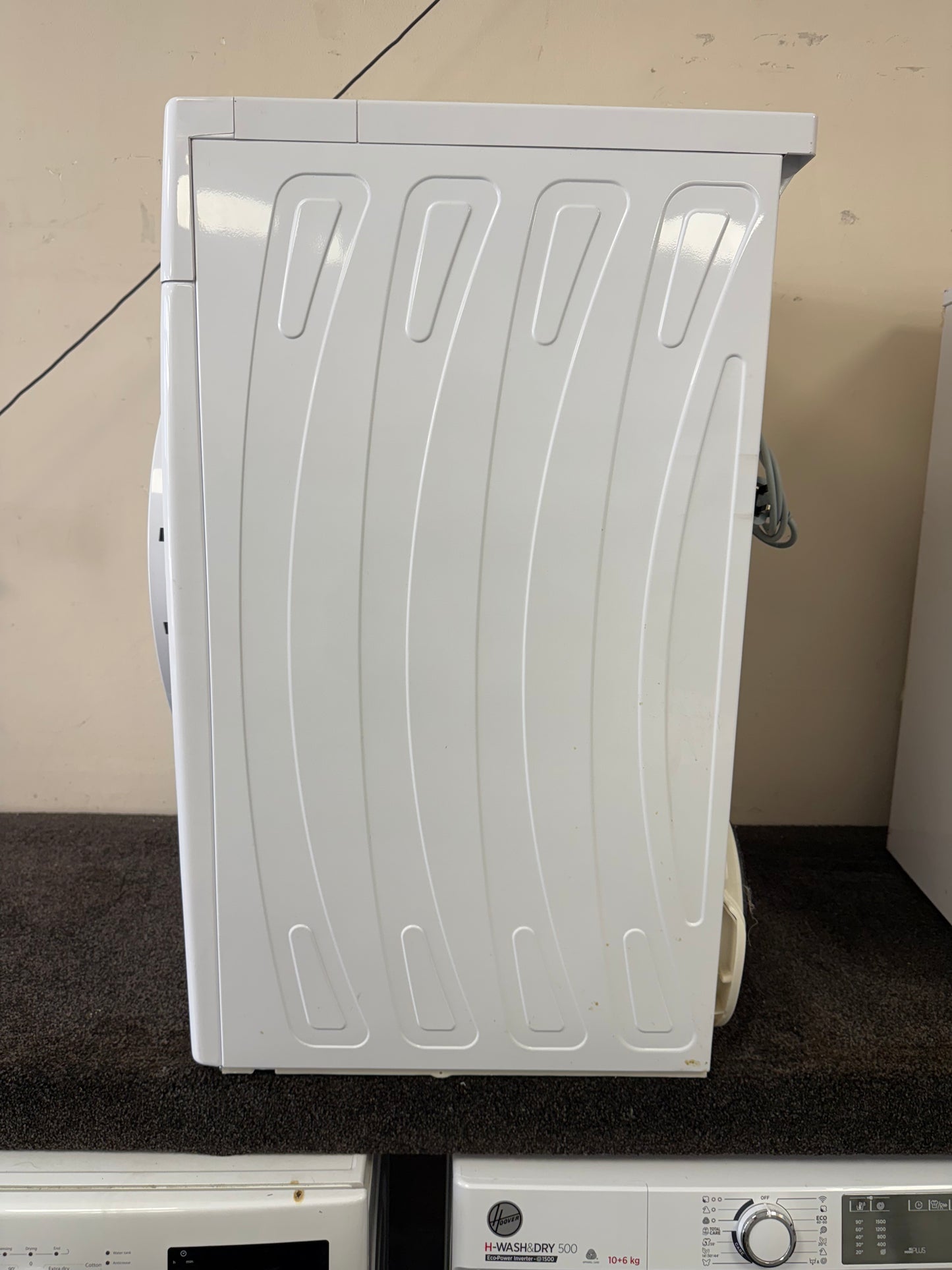 Logik 8kg Heat Pump Tumble Dryer